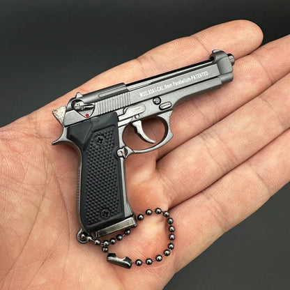 1:3 92f G34 Alloy Pistol Model Portable Keychain Bag Detachable Toy Gun Fidget Toy Fake Gun for Boy Collection Adults Gift