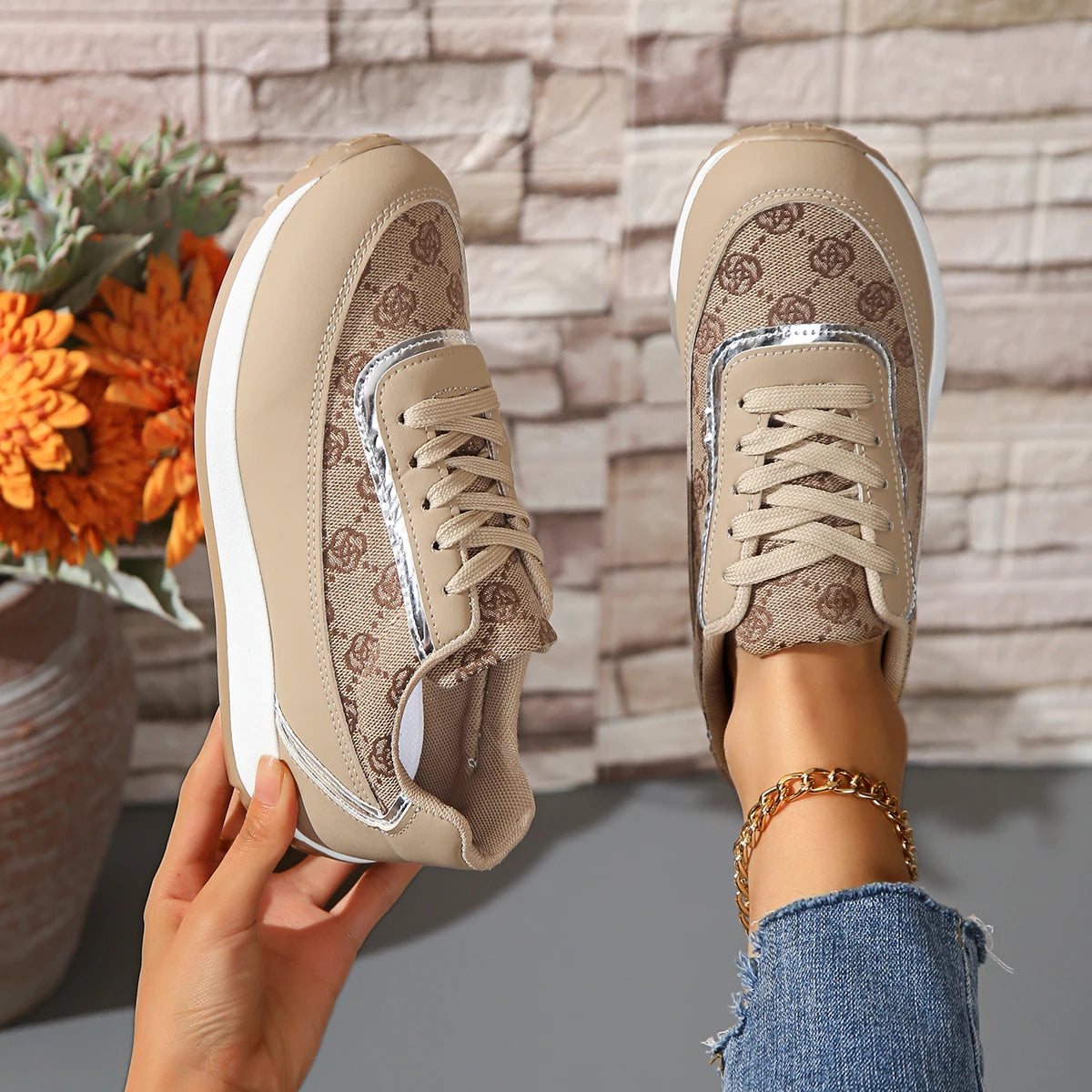 Women Casual Shoes Fashion Spring 2024 New Luxury Brand Casual Sneakers Women Plus Size Comfortable Basketball Shoes for Women