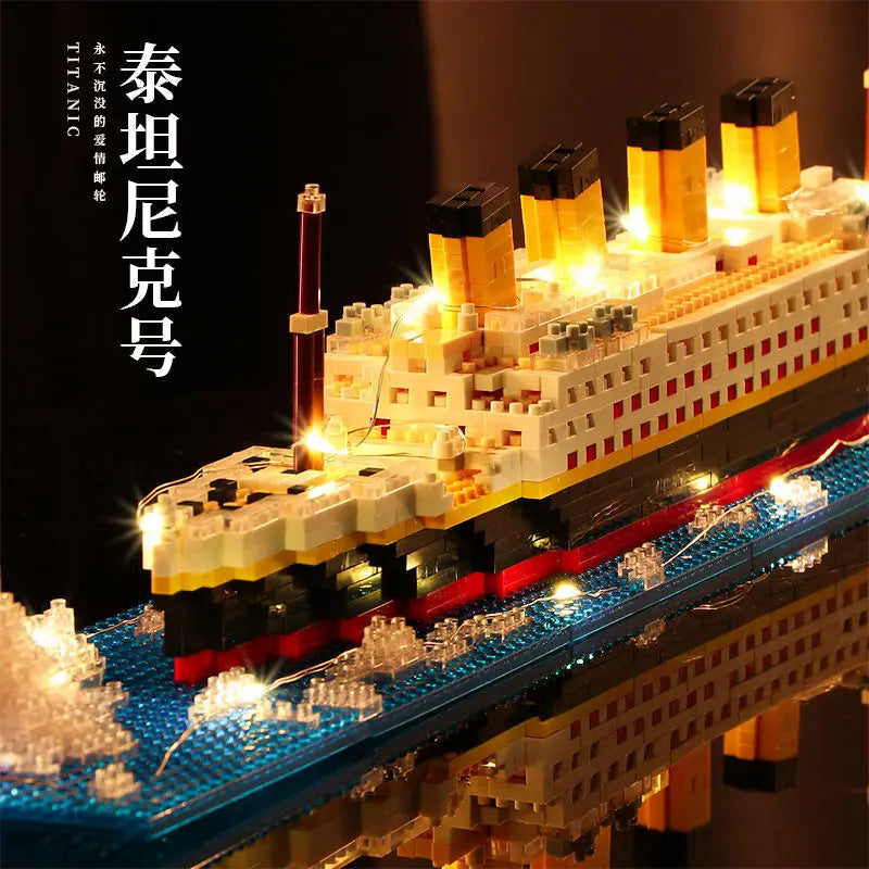 DIY Titanic Creative Luxury Iceberg Cruise Ship Boat Set City Model Building Blocks Bricks Toys For Children Birthday Gift