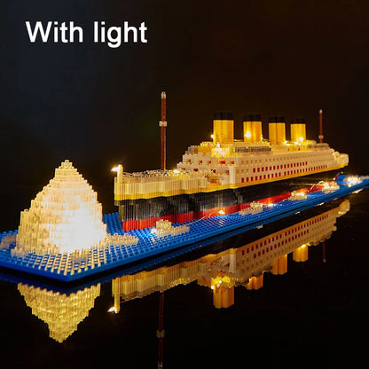 DIY Titanic Creative Luxury Iceberg Cruise Ship Boat Set City Model Building Blocks Bricks Toys For Children Birthday Gift