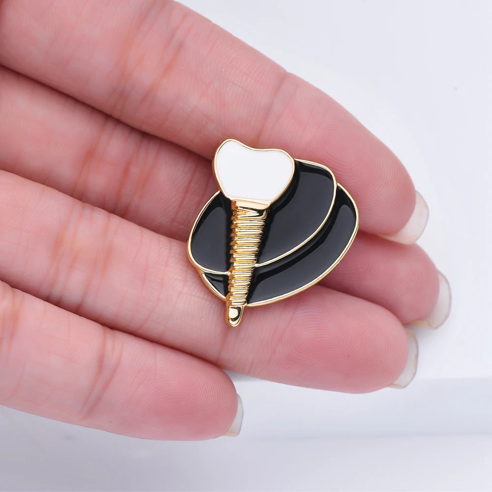 Hanreshe New Dentist Dental Brooch Pin Medical Lapel Backpack Enamel Badge Jewelry Accessories for Dentist Nurse