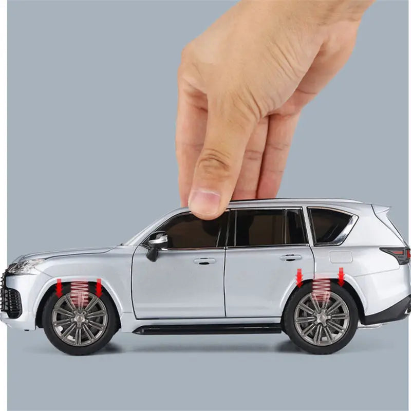 1:24 LX600 SUV Alloy Car Model Diecast Metal Off-road Vehicles Car Model Simulation Sound and Light Collection Children Toy Gift