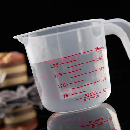 3 Pcs 250-500-1000 Ml Plastic Transparent Graduated Measures Cup Household Kitchen Baking Measuring Tool Set Handle Design Cups