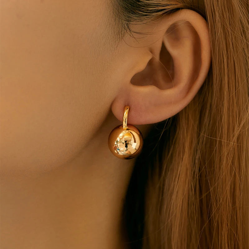 Metallic Ball Earrings Trend Fashion Personality Smooth Party Gifts Simple Exquisite Women Elegant Charm Jewelry Unique RG0192