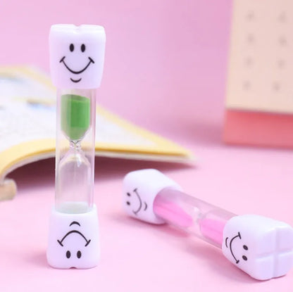 Creative Smiling Face Hourglass Sand Clock for Cooking Brushing Teeth 3 Minutes Sands Timer Sandglass for Children Kids Gift