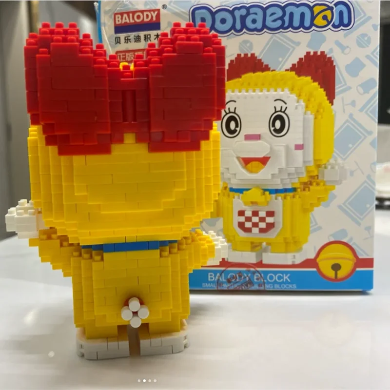 BALODY Doraemon building block Nobita Nobi Dorami model Minamoto Shizuka figure children's toy Christmas birthday gift